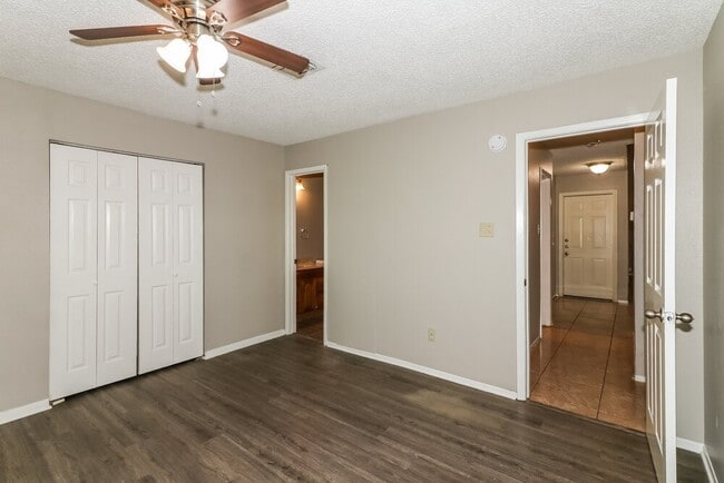 Building Photo - 17728 Northhagen Dr