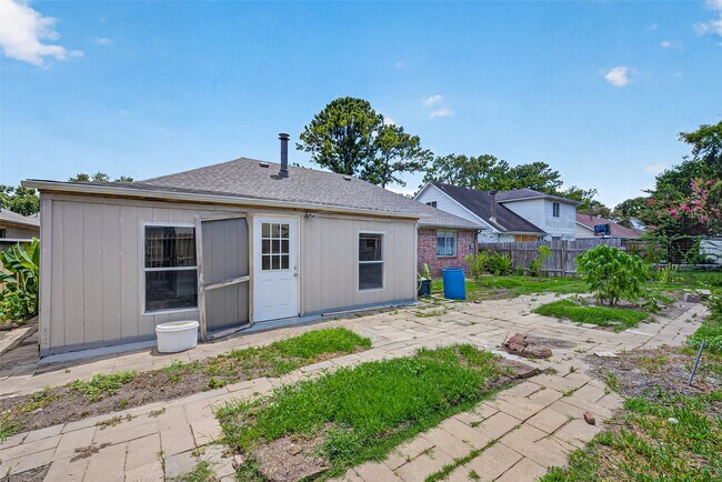 Building Photo - 6510 Grand Haven Dr