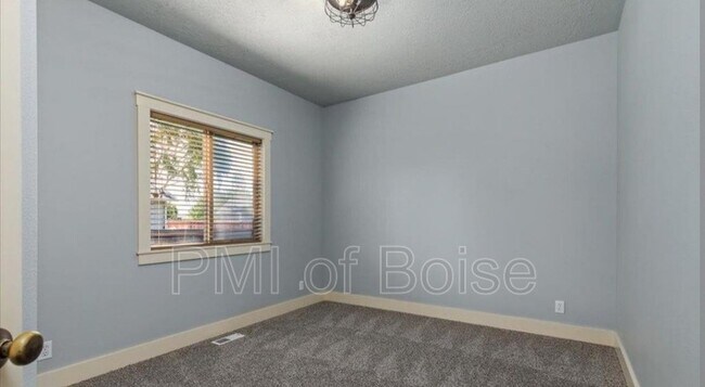 Building Photo - 12714 W Baldcypress Dr