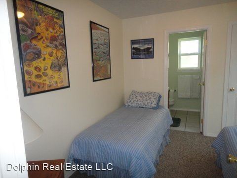 Building Photo - 3 br, 3 bath House - 616 NW 9th St.