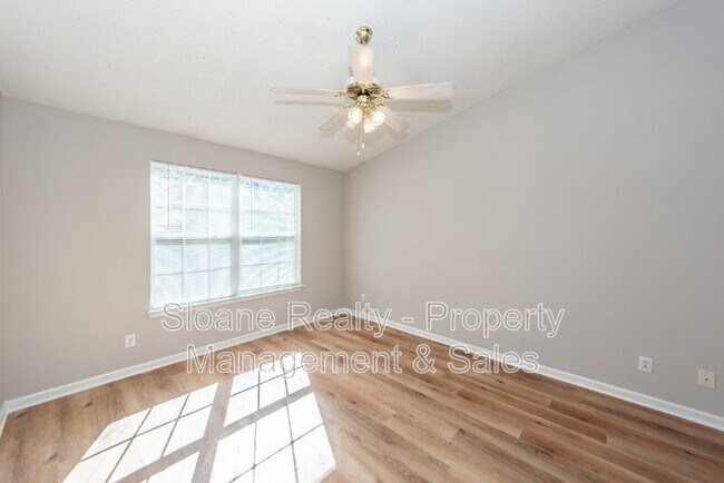 Building Photo - 1322 Pinnacle Ln