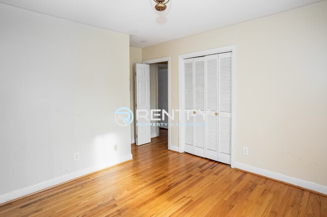 Building Photo - 606 Milford Hills Rd