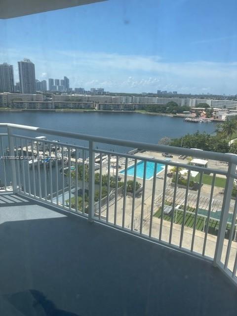 Building Photo - 18071 Biscayne Blvd