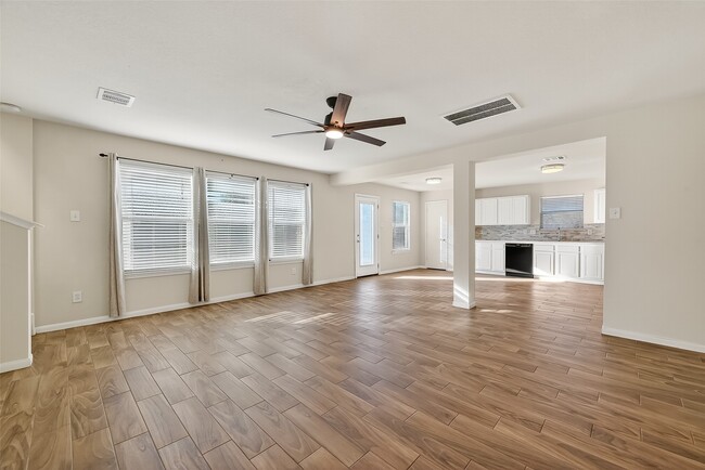 Building Photo - 6523 Mildenhall Ct