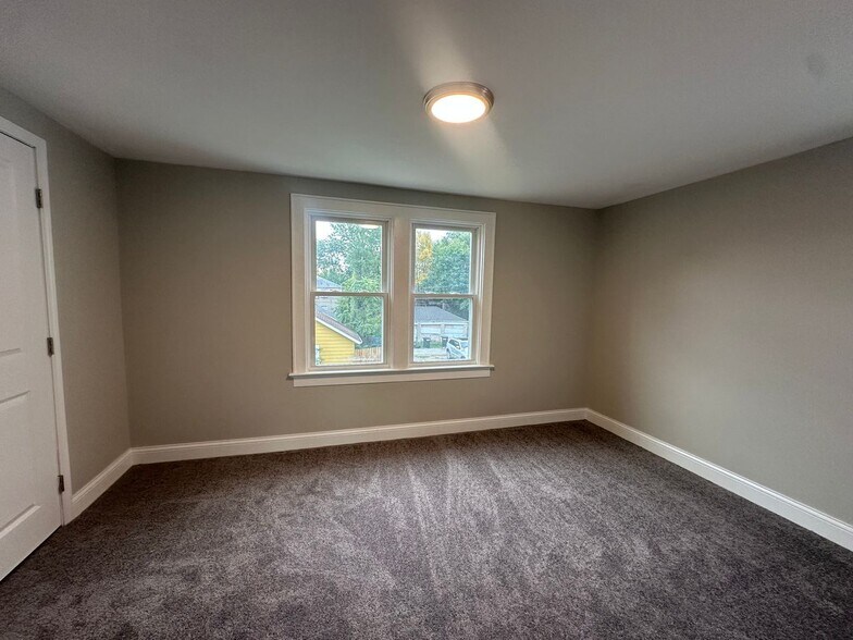 Building Photo - 1288 Linwood Ave