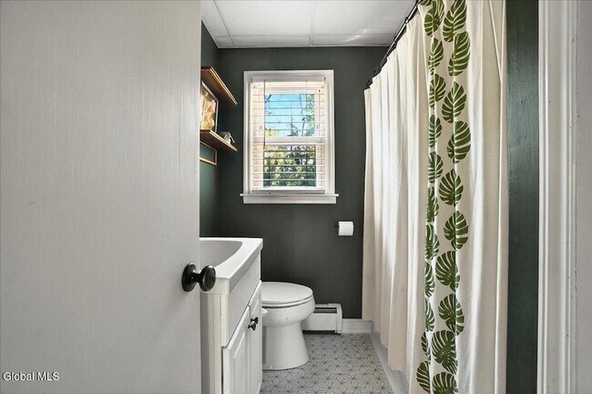 Building Photo - 4 Willey St