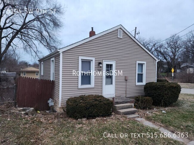 Building Photo - 5104 SW 9th St