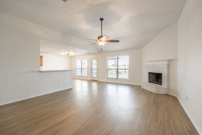 Building Photo - 706 Indian Blanket