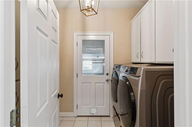 Building Photo - 417 Colley Ln