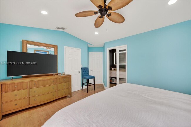 Building Photo - 14610 SW 145th Pl