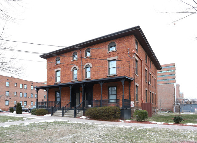Primary Photo - Imlay Apartments