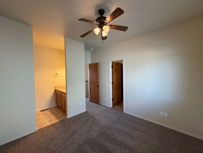 Building Photo - 605 Benicia Ln