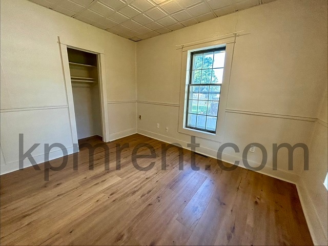 Building Photo - 912 2nd Ave NE