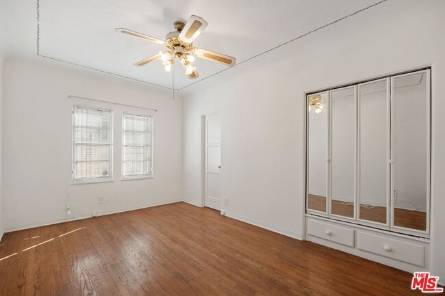 Building Photo - 436 S Rexford Dr