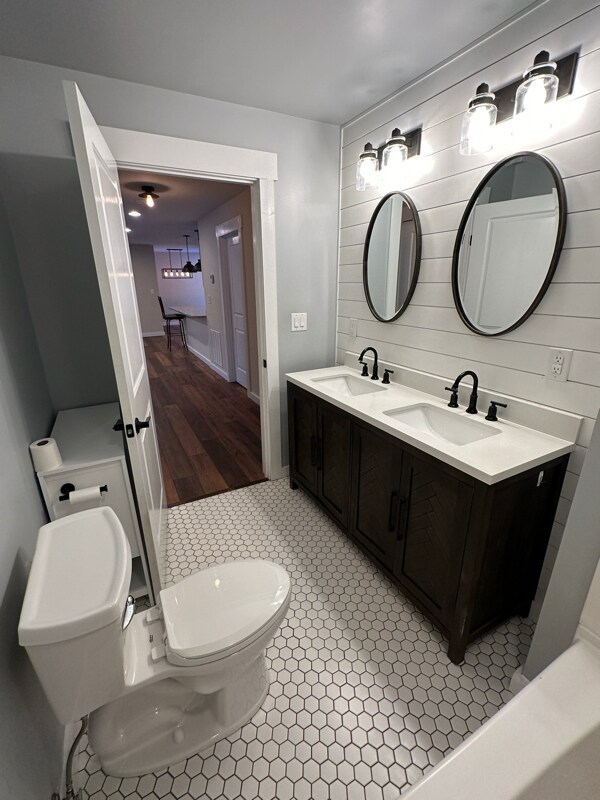 Building Photo - 1070 Lusters Gate Rd