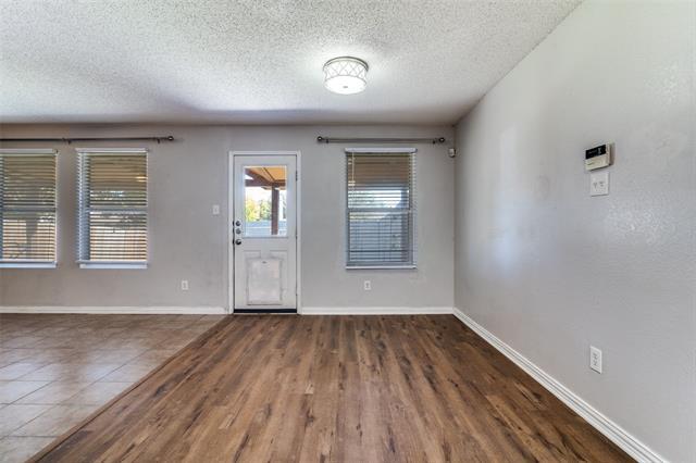 Building Photo - 1519 Greenbrook Dr