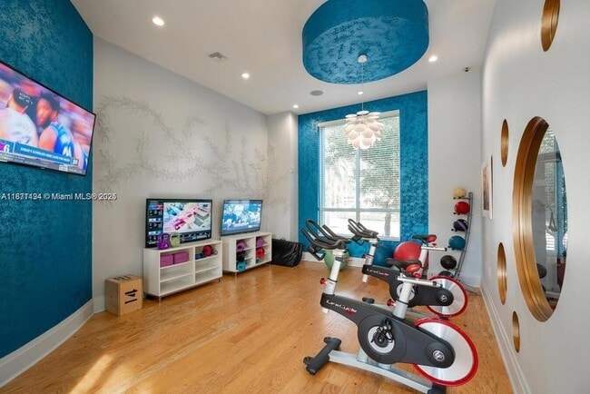 Building Photo - 320 Franklin Club Dr