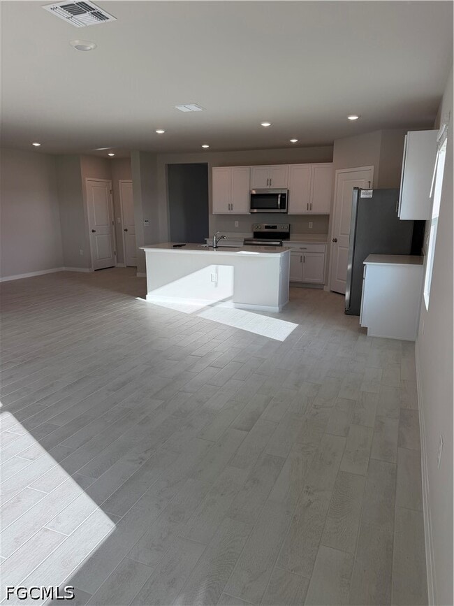 Building Photo - 5293 Mulsanne Wy