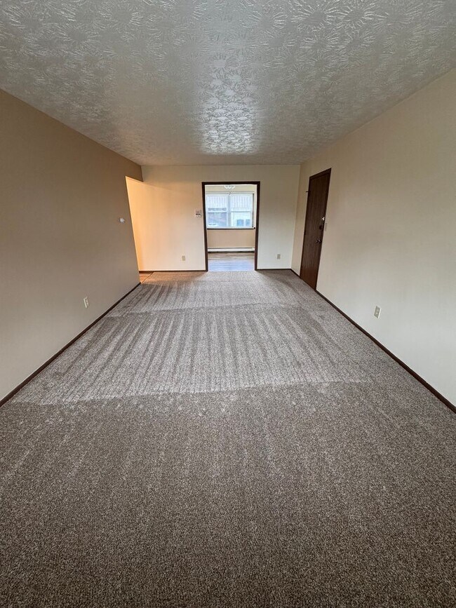 Building Photo - 8426 Colwyn Ct