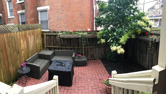 Building Photo - 117 Miami Ave