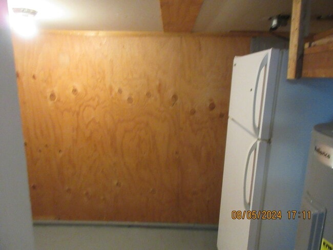 Building Photo - Updated Duplex