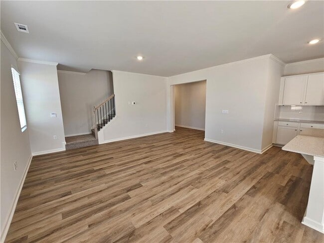 Building Photo - 27 Berryville Dr
