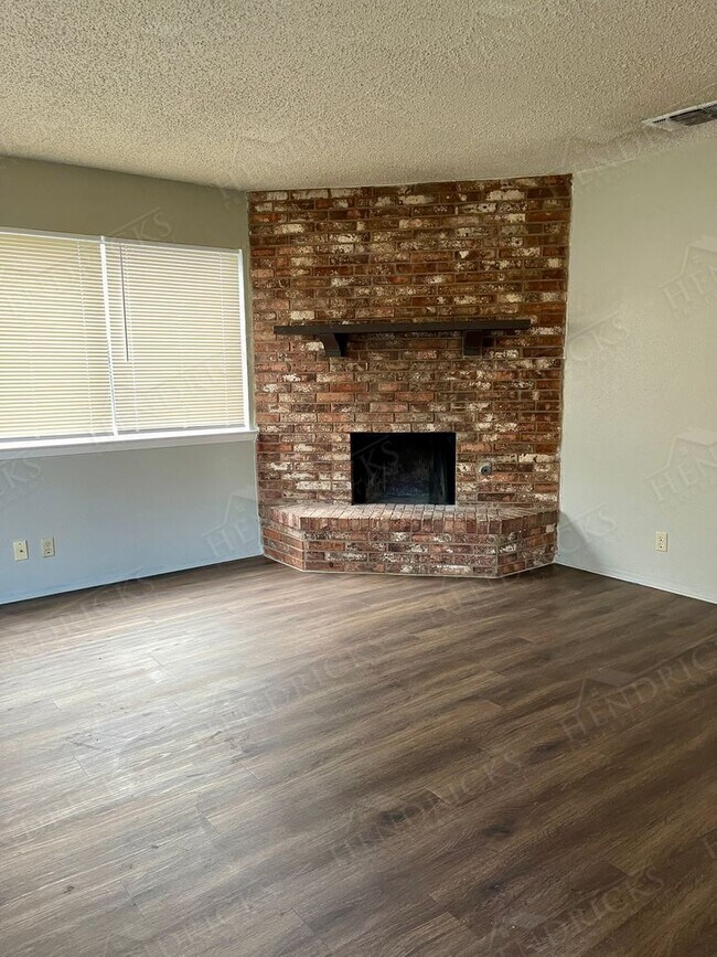 Building Photo - 8026 Echo Wind St
