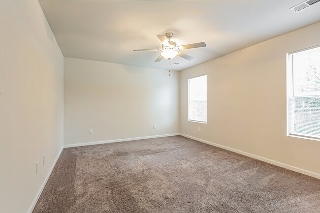 Building Photo - 210 Celebration Ave