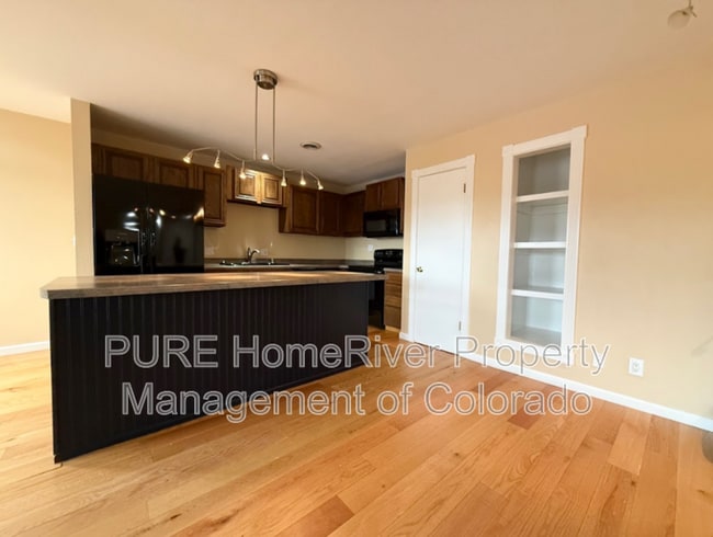 Building Photo - 6590 Delmonico Dr