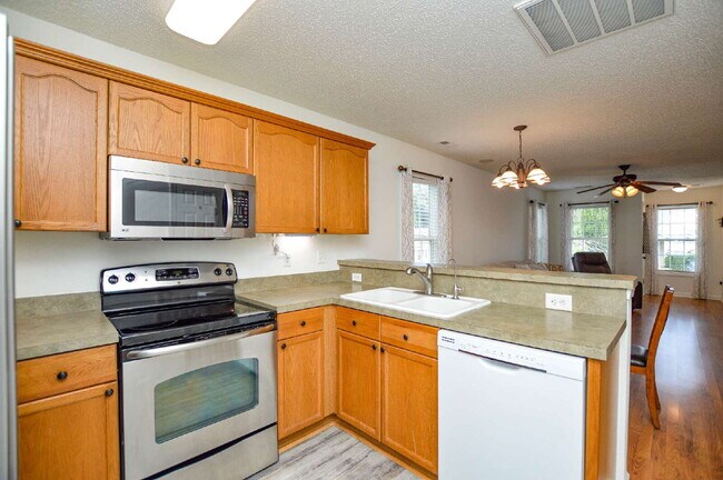 Building Photo - 3219 Cottage Rose Ln