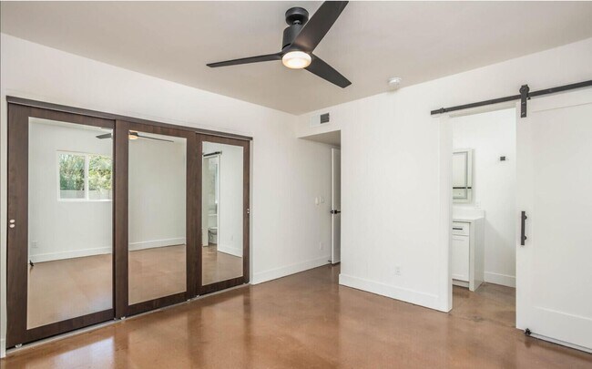 Building Photo - New Rental Price: $2,700 per month (utilities included). Special Conditions: Immediate move-in on...