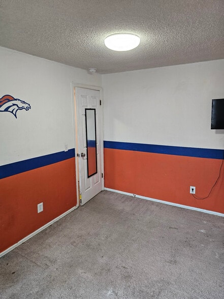 Building Photo - 1623 S Fairplay St