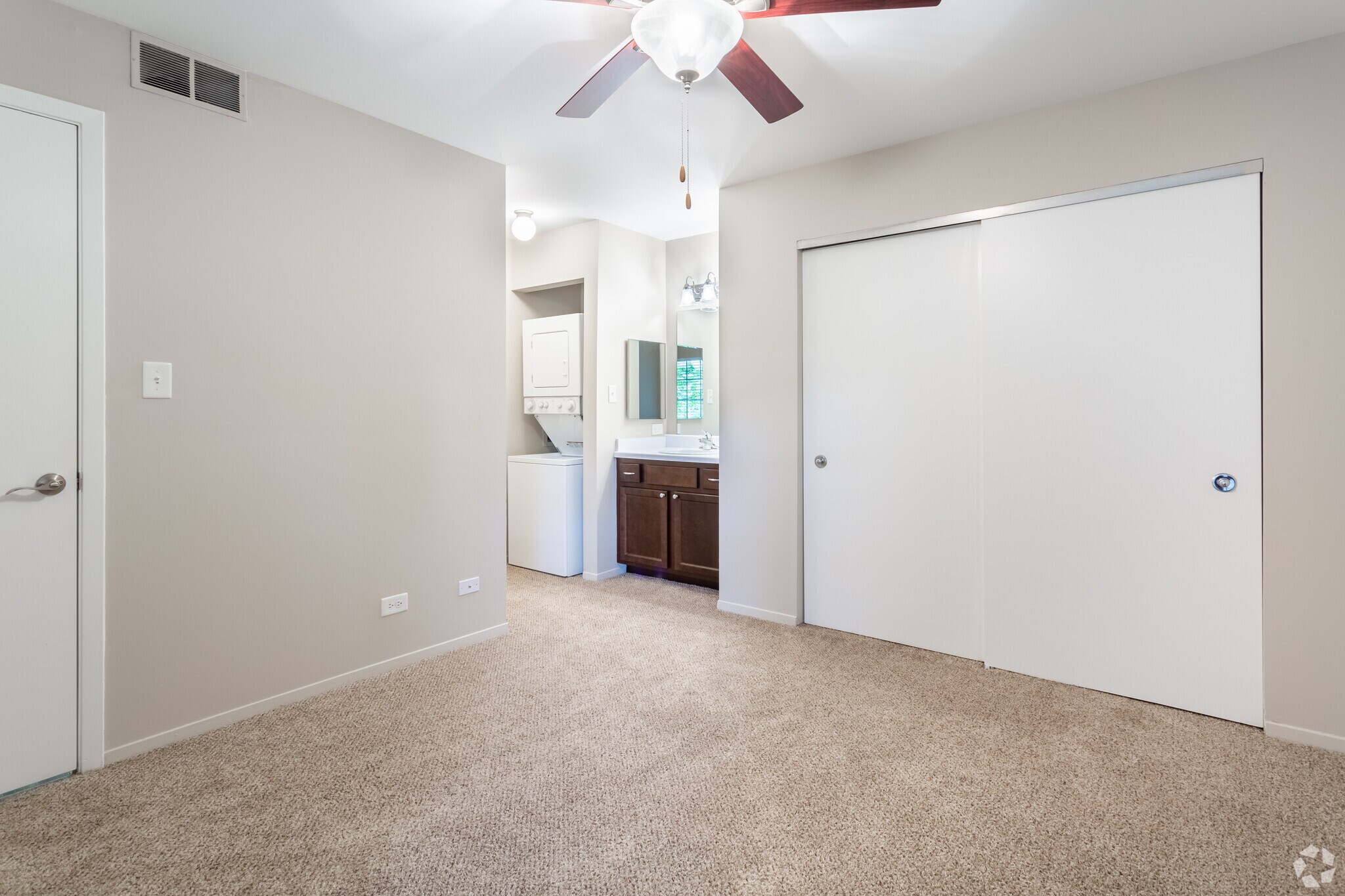 1BR,1BA,521SF - The Lily - Martin's Point