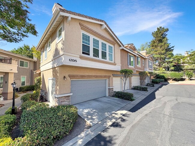 Primary Photo - Stunning 3B/2.5BA Home in San Diego w/ Fir...