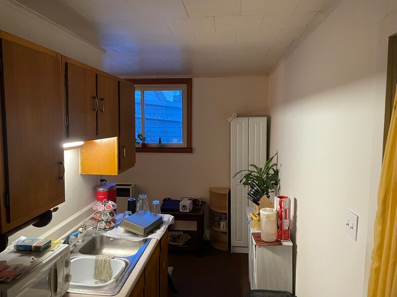 Primary Photo - 1311 Walnut St