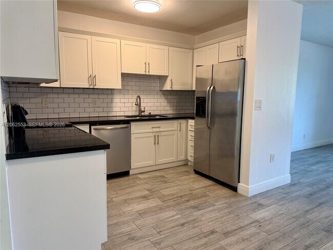 Building Photo - 3310 SW 92nd Pl