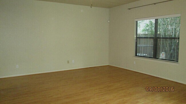 Building Photo - 5202 Brinkman Ct