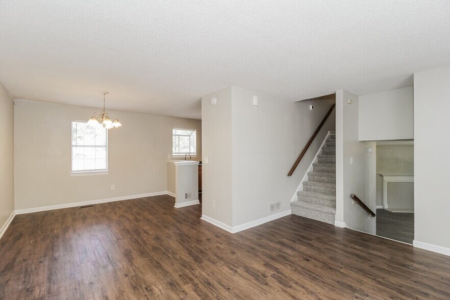 Building Photo - 3467 Meadowland Pl SW