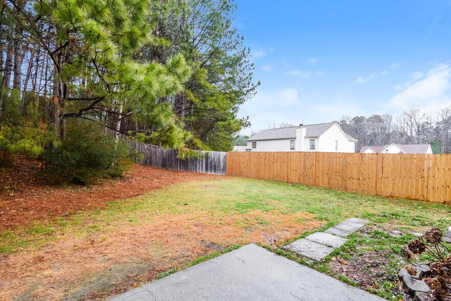 Building Photo - 3511 Hamilton Creek Trail NE