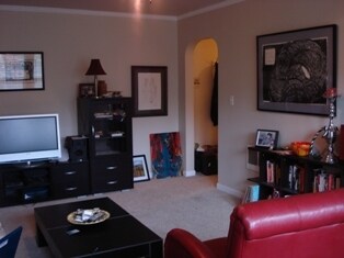 Living Room - 701 NE 28th Ave