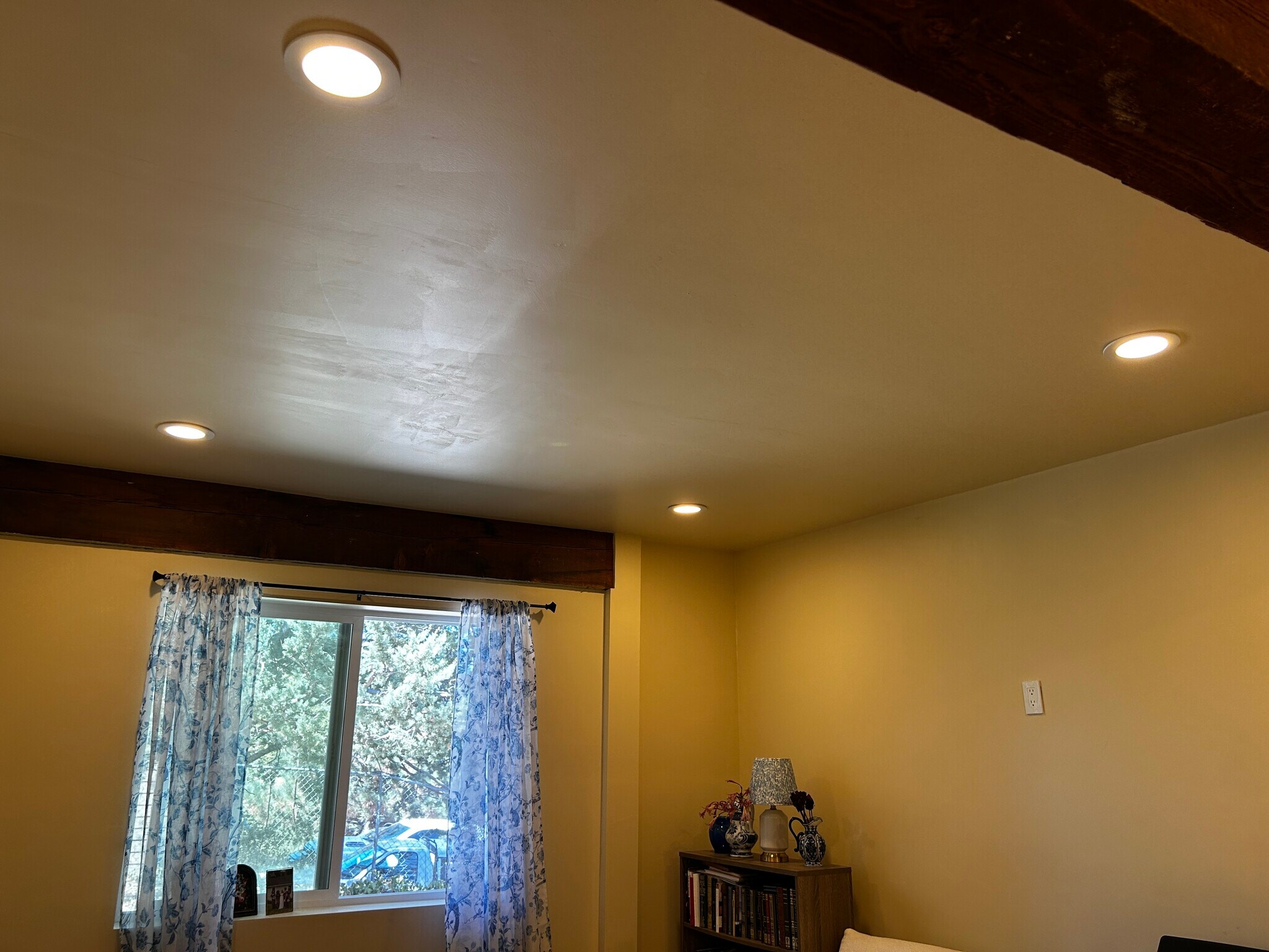 Lighting - 2235 Sunset Dr