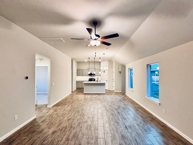 Building Photo - 1112 SW 139th Ter