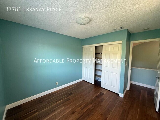 Building Photo - 37781 Essanay Pl