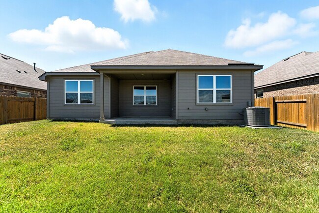 Building Photo - 1151 Amy Dr