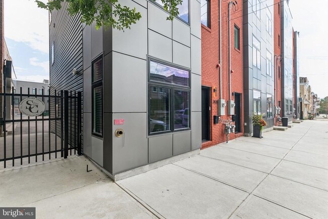 Building Photo - 2835 Edgemont St