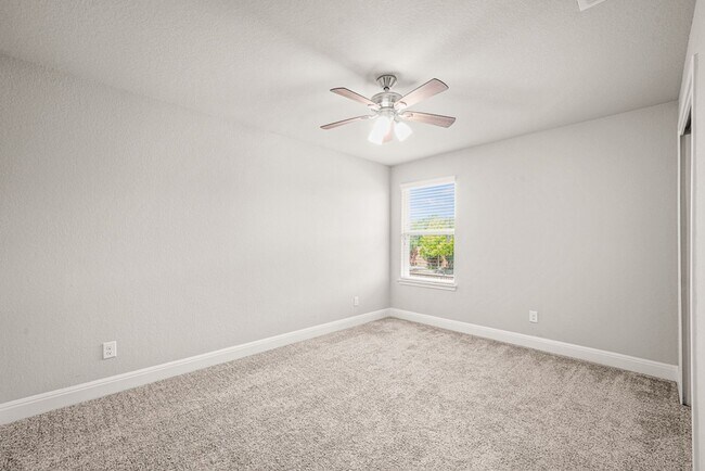 Building Photo - 13154 Beals Cir