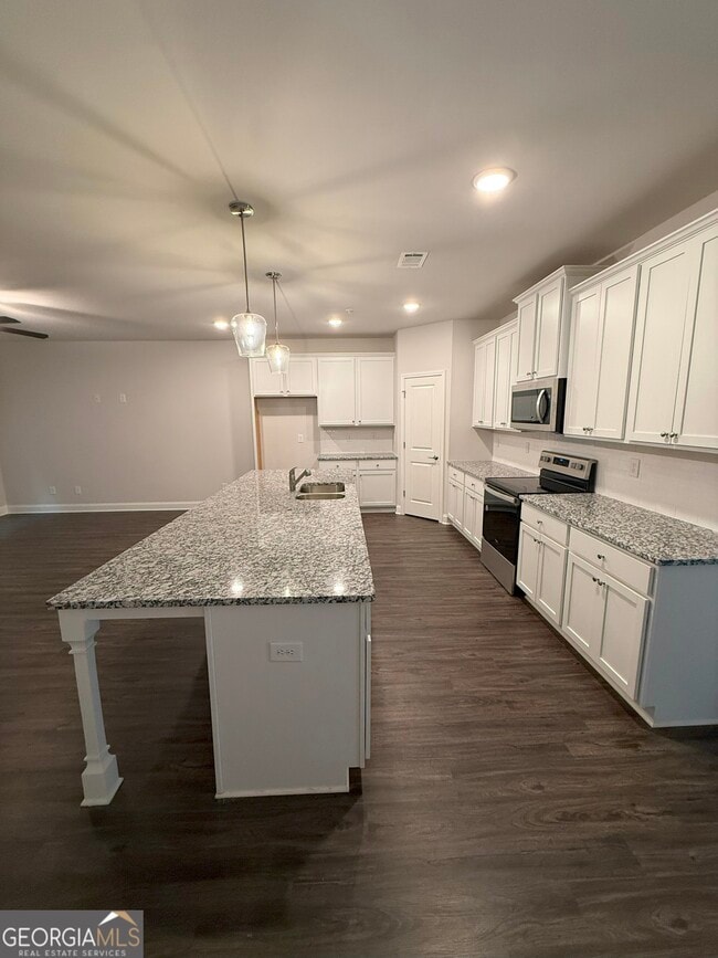 Building Photo - 2576 Mls Cmn Dr