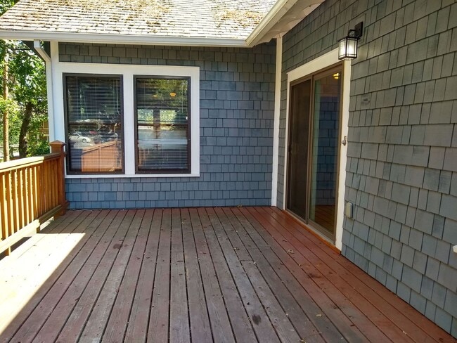 Building Photo - 3 Bedroom Home for Rent - HR Heights