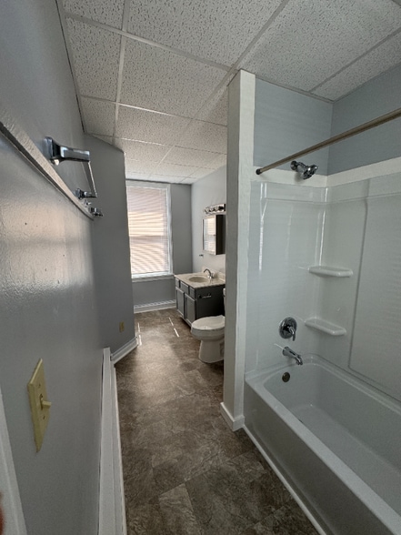 Building Photo - 30 N Earl St