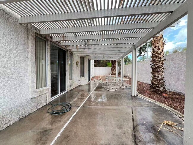 Building Photo - 2105 Eaglepath Cir